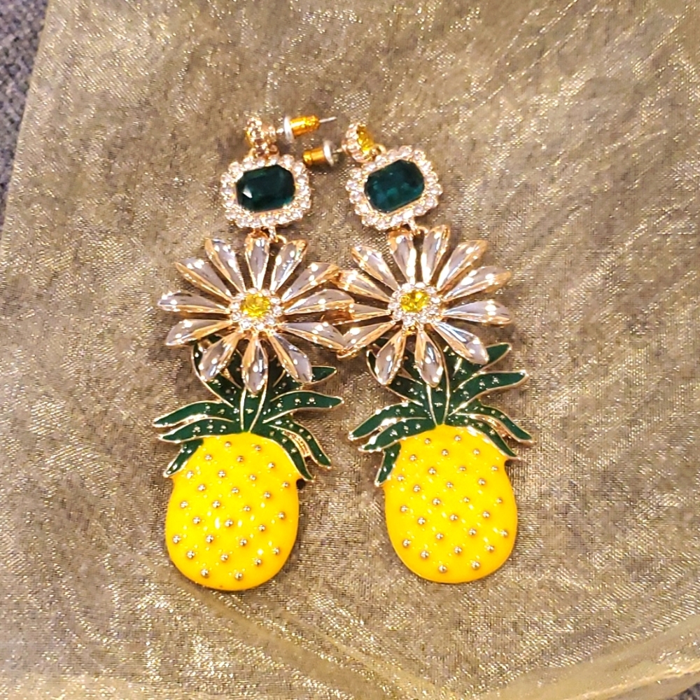 Pineapple earrings